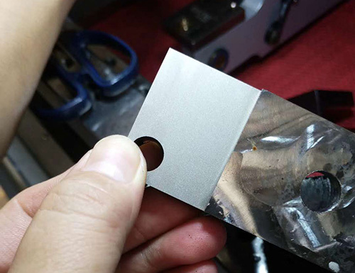 三水（澳美廣屏模具）中走絲現場打樣